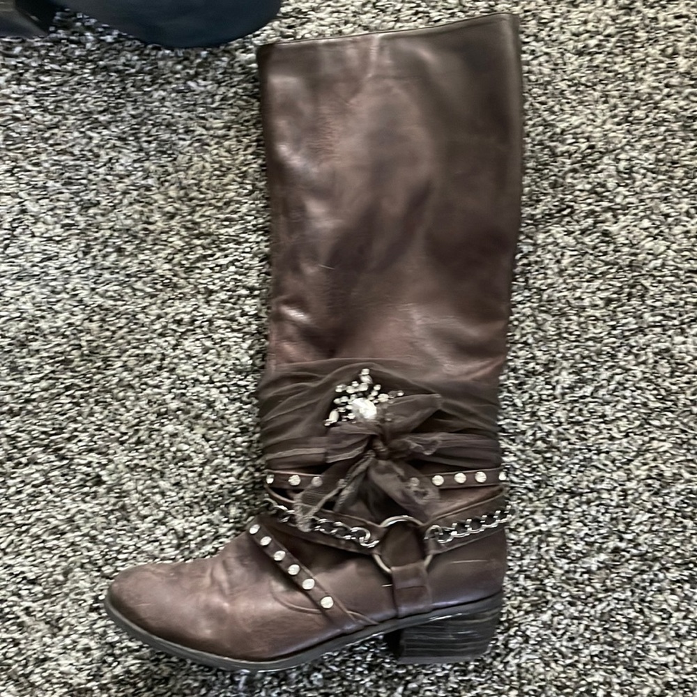 Not Rated boots